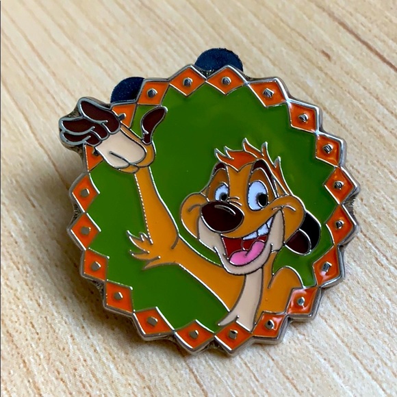 Timon Lion King Pin - Picture 1 of 4